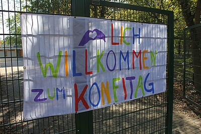 Der erste gemeinsame Konfi-Tag von sieben Gemeinden des Kirchenkreises fand in der Gesamtschule Alsdorf statt