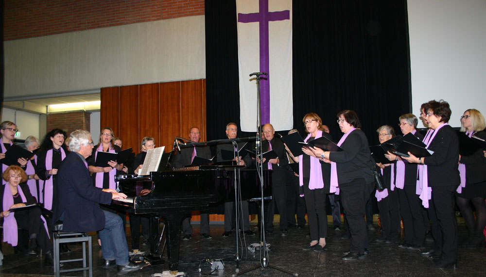 Der Martin-Luther-Chor aus Merkstein trug zur musikalischen Gestaltung des Festgottesdienstes bei.