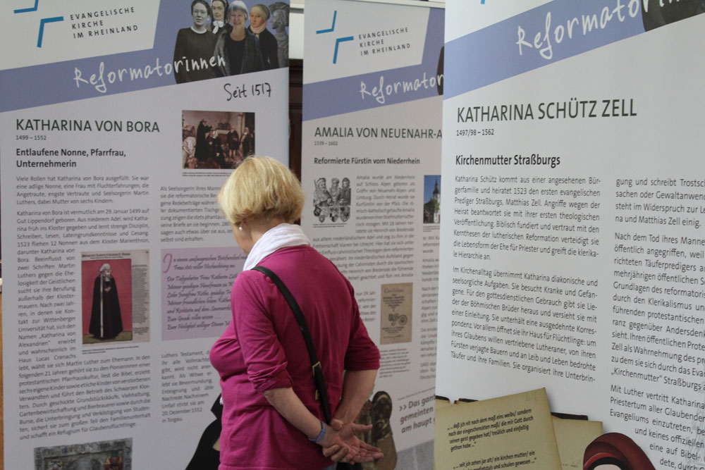 Die Biographien von dreizehn Reformatorinnen werden in der Monschauer Stadtkirche präsentiert